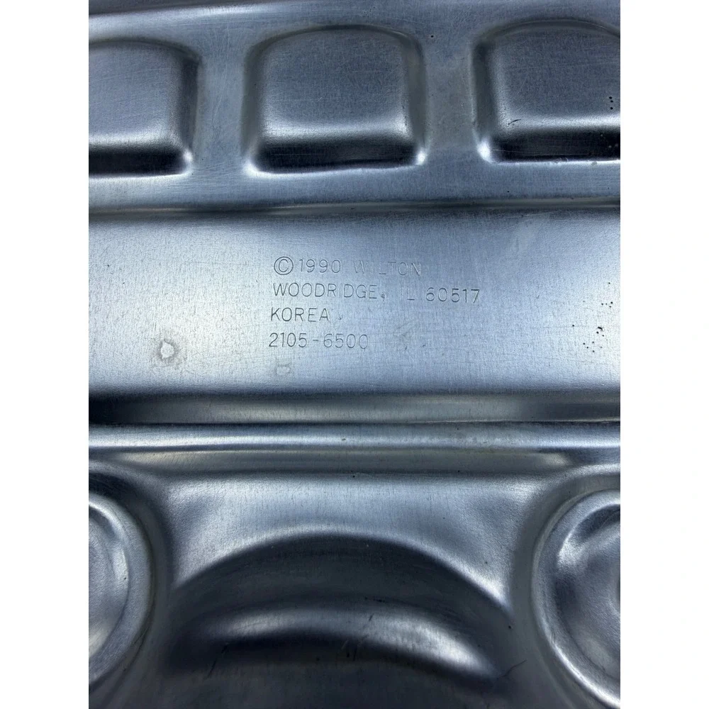 Wilton Vintage 1990 Locomotive Train Aluminum Cake Pan 2105-6500‎ Silver